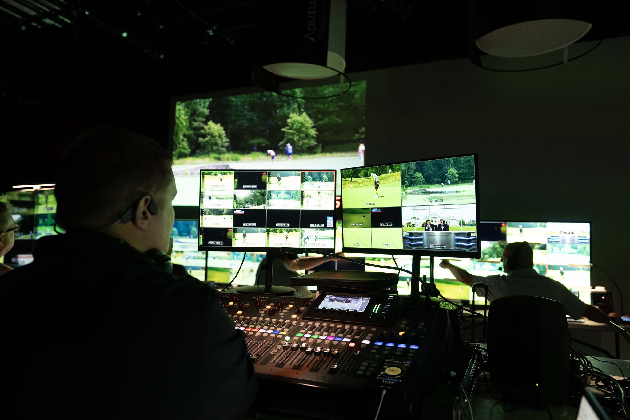 Broadcasting vs Streaming: Key Differences, Use Cases, and When to Choose Each