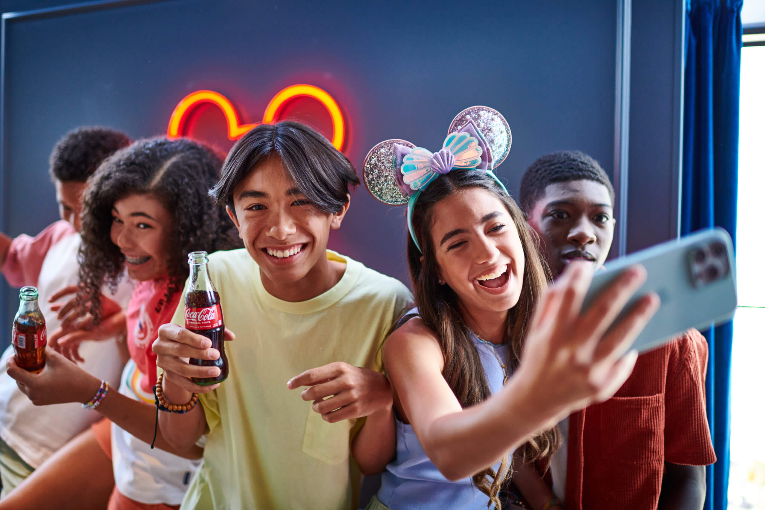 Commercial photography portfolio 67 Disney Cruise Line Group Selfie